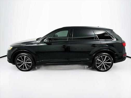 2022 Audi Q7 55 Premium Plus