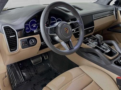 2021 Porsche Cayenne GTS