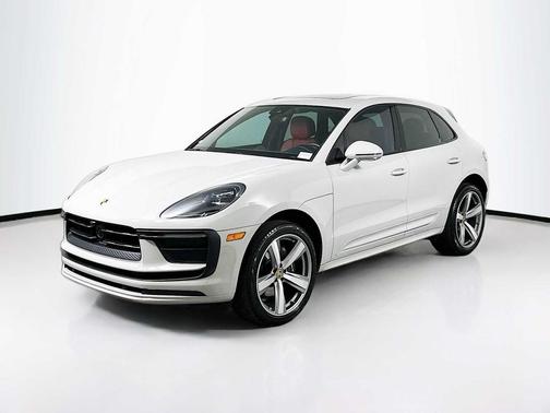 2025 Porsche Macan AWD