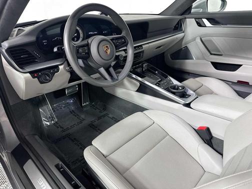 2021 Porsche 911 Turbo