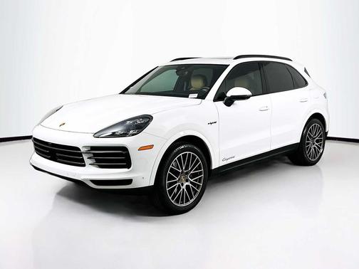 White 2022 Porsche Cayenne Cayenne E-Hybrid Platinum Edition