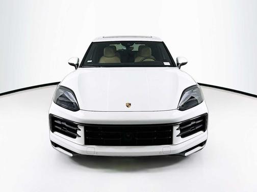 2024 Porsche Cayenne AWD