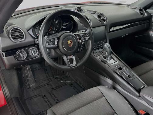 2020 Porsche 718 Boxster T