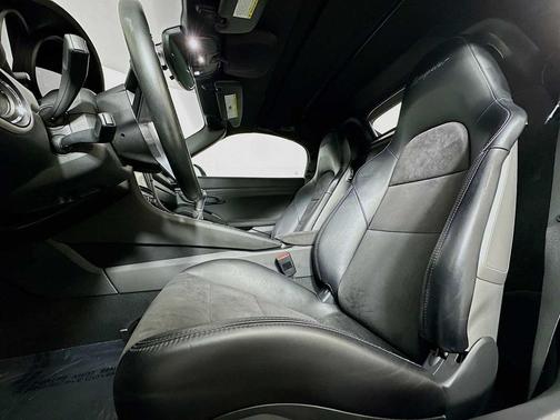 2016 Porsche Boxster Spyder