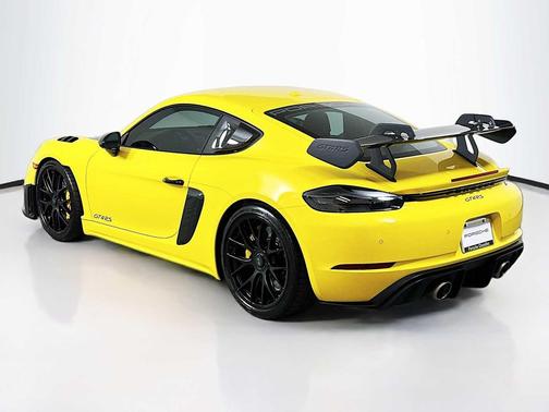 2024 Porsche 718 Cayman GT4 RS