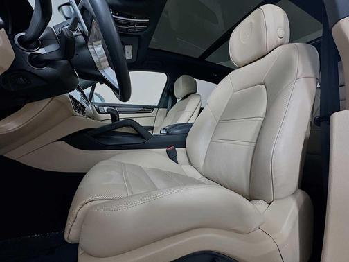 2022 Porsche Cayenne Cayenne E-Hybrid