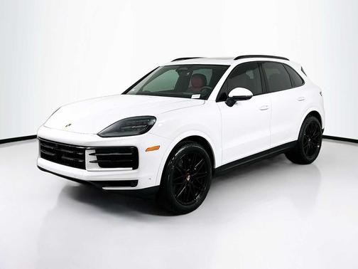 CARRARA WHT MET 2026 Porsche Cayenne Cayenne