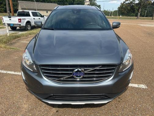 2016 Volvo XC60 T6 Drive-E