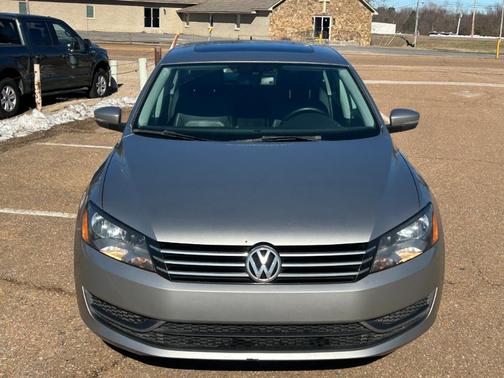 2014 Volkswagen Passat 1.8T SE