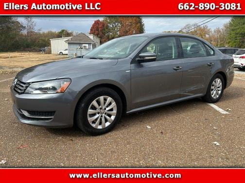 2014 Volkswagen Passat 1.8T Auto Wolfsburg Ed