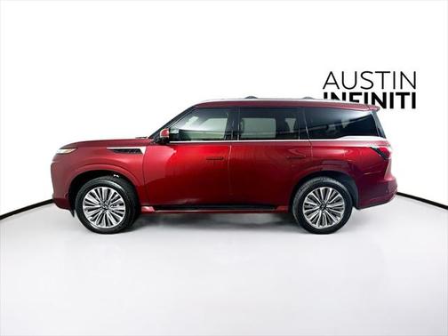 2025 INFINITI QX80 Luxe
