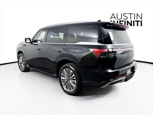 2025 INFINITI QX80 Luxe