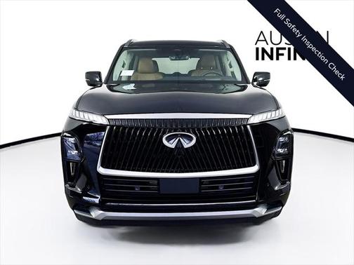 2025 INFINITI QX80 Luxe