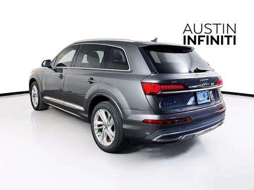 2020 Audi Q7 45 Premium Plus