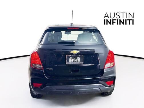 Mosaic Black Metallic 2018 Chevrolet Trax LS