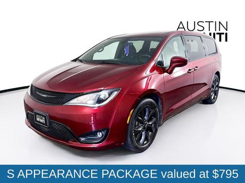 2020 Chrysler Pacifica Touring