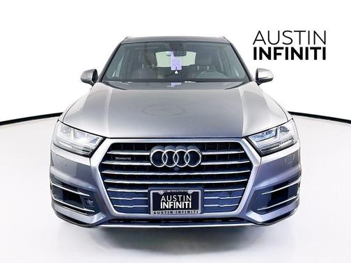 Graphite Gray Metallic 2017 Audi Q7 3.0T Premium