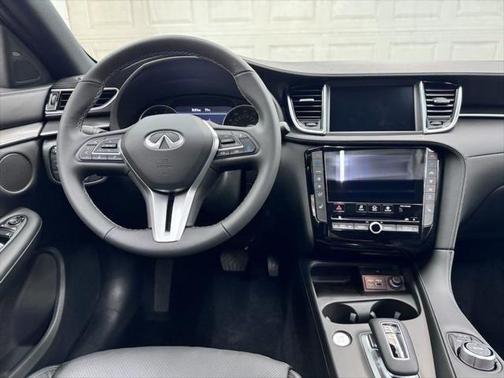2024 INFINITI QX55 LUXE