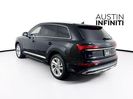 2022 Audi Q7 55 Premium Plus
