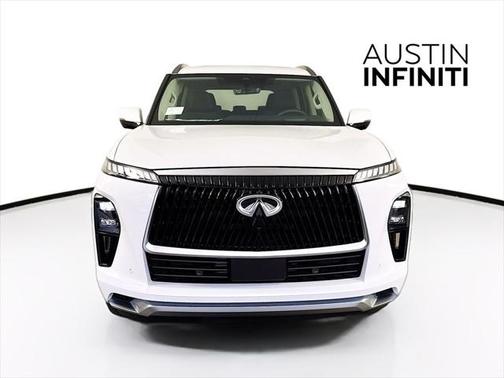 2025 INFINITI QX80 Luxe