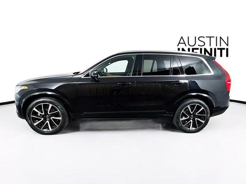 2021 Volvo XC90 T6 Momentum