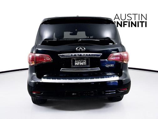 2017 INFINITI QX80 Base
