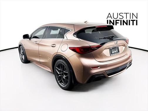 2018 INFINITI QX30 Sport