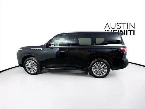 2025 INFINITI QX80 Luxe