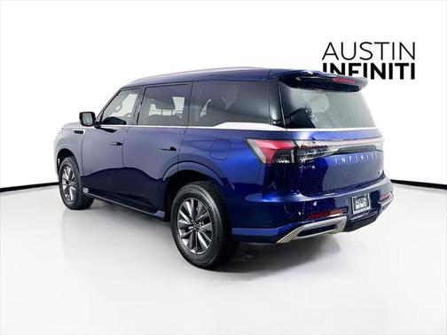 2025 INFINITI QX80 PURE