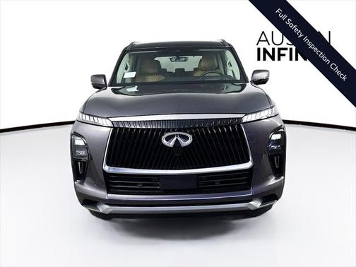 2025 INFINITI QX80 Luxe