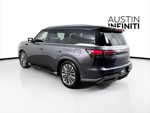 2025 INFINITI QX80 Luxe