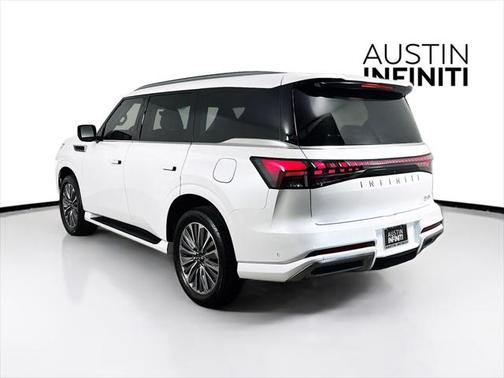 2025 INFINITI QX80 Luxe