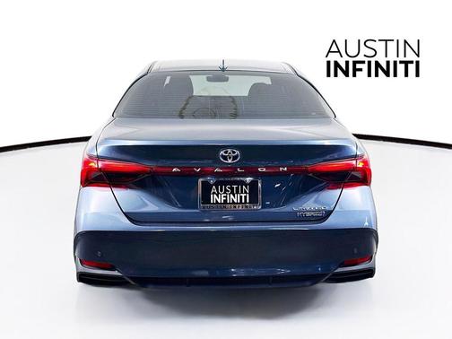 2021 Toyota Avalon Hybrid Limited