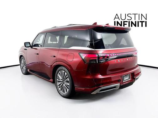 2025 INFINITI QX80 Luxe