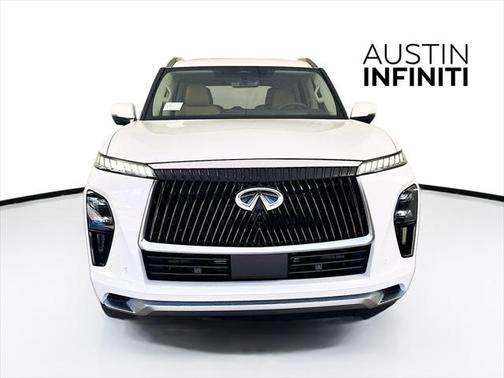 2025 INFINITI QX80 Luxe