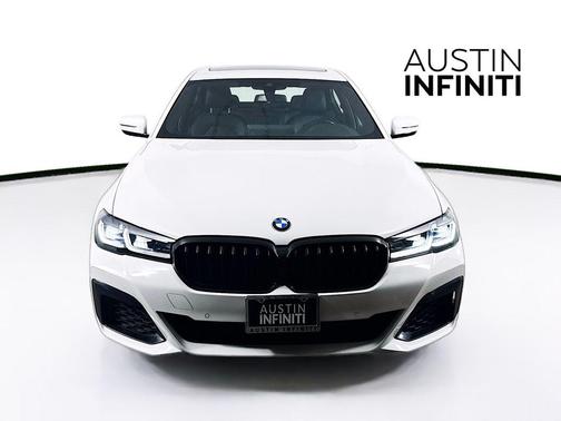 2022 BMW 530 i