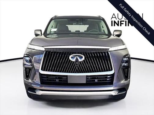 2025 INFINITI QX80 Luxe