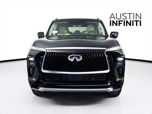 2025 INFINITI QX80 PURE