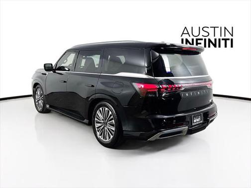 2025 INFINITI QX80 Luxe