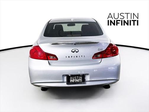 2011 INFINITI G25 Journey