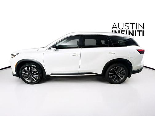 Radiant White 2026 INFINITI QX60 LUXE FWD