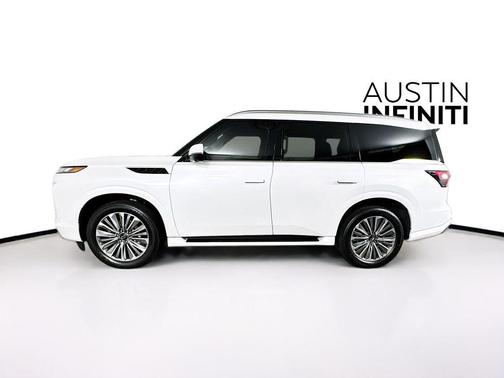 Radiant White 2026 INFINITI QX80 Luxe