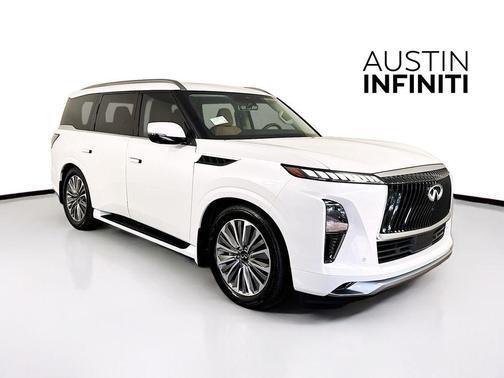 Radiant White 2026 INFINITI QX80 Luxe