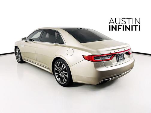 2017 Lincoln Continental Select