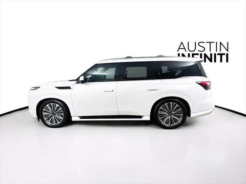 2025 INFINITI QX80 Luxe