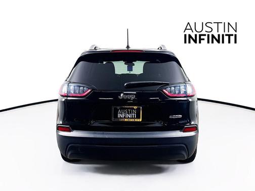 Diamond Black Crystal Pearlcoat 2019 Jeep Cherokee Latitude