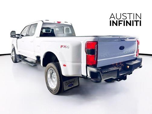 2023 Ford F-450 Lariat