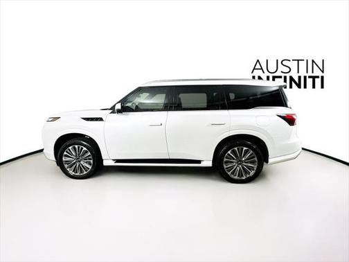 2025 INFINITI QX80 Luxe