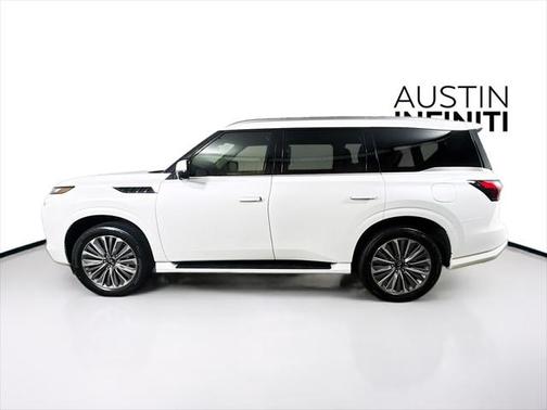 2025 INFINITI QX80 Luxe