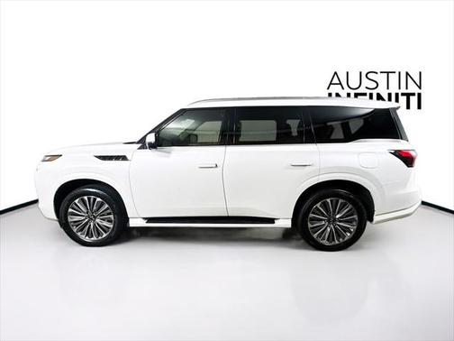 2025 INFINITI QX80 Luxe